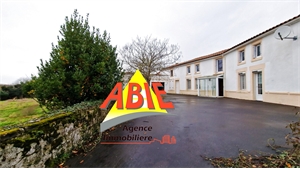 maison-villa à la vente -   85120  SAINT-HILAIRE-DE-VOUST, surface 148 m2 vente maison-villa - APR661313